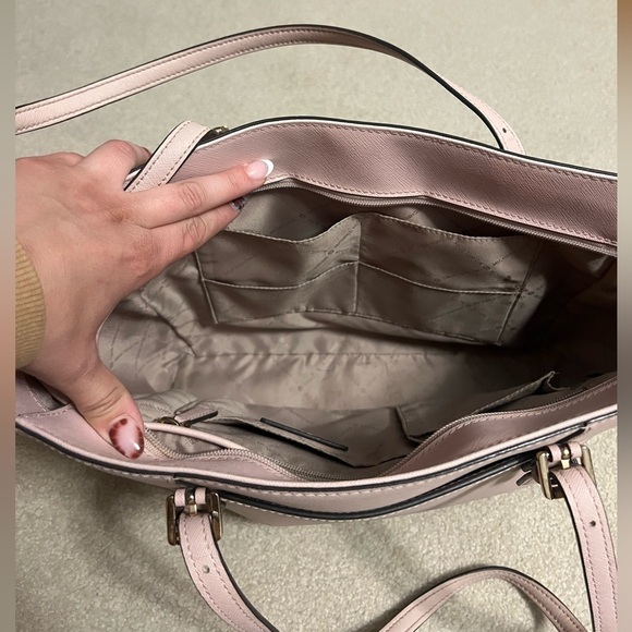 Michael Kors Light Pink Jet Set Travel Tote Purse - Picture 4 of 16